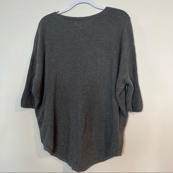 Express Oversized Knit ¾ Sleeve Sweater size S - Picture 4 of 7